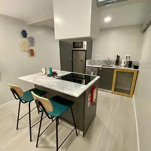 canarios-apartments-cardal-ll.hotels-lisbon-portugal.com/